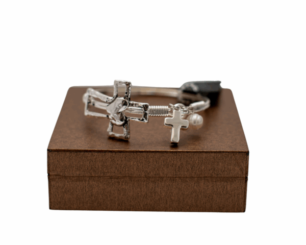 Cross with heart Bracelet - imagine 2