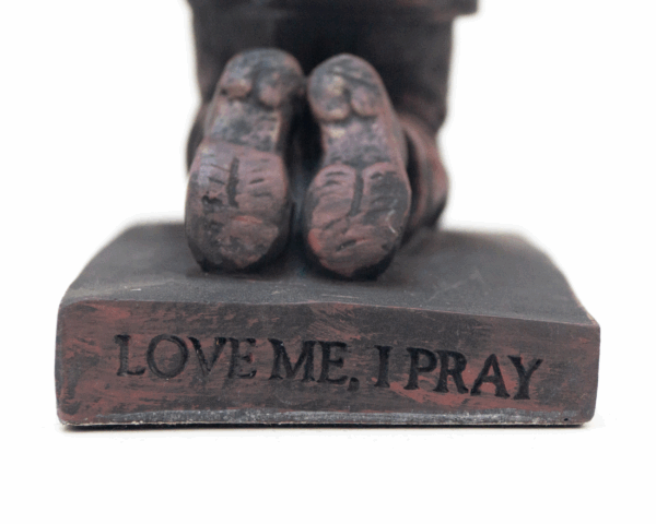 Sculpture Called to pray young boy - imagine 5