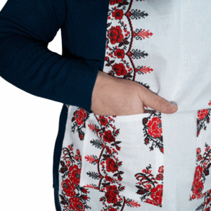 Traditional apron with pockets