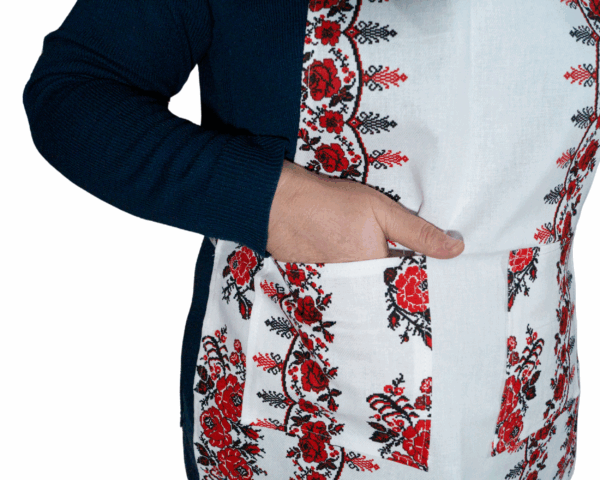 Traditional apron with pockets
